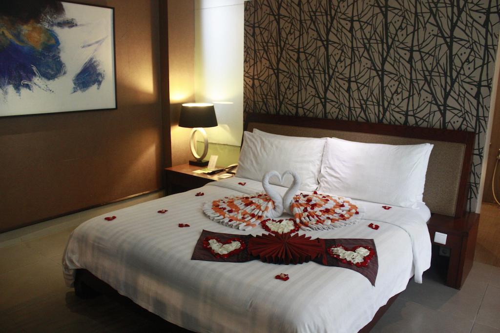 100 Sunset Boutique Hotel Kuta Lombok Exterior foto